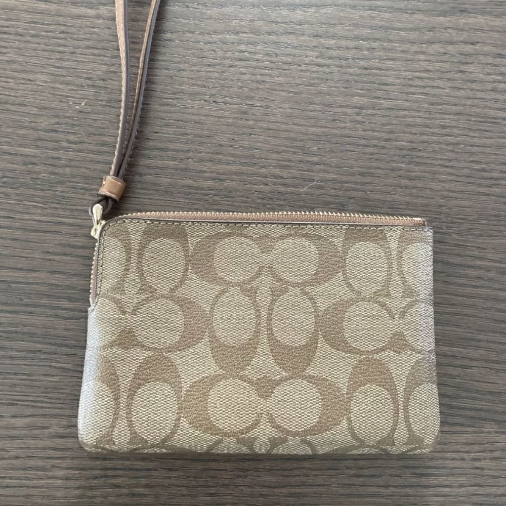 Khaki/Saddle COACH Corner Zip Signature PVC Wristlet F5803